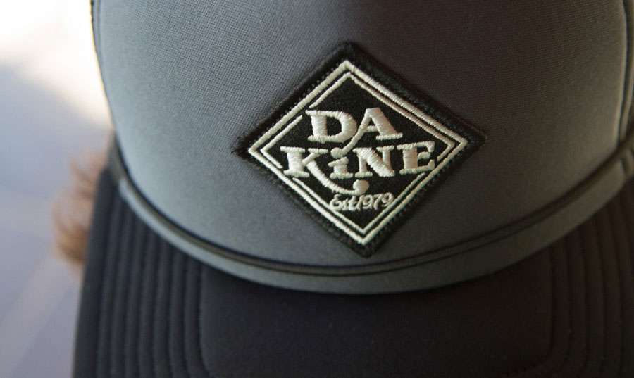 dakine lock down trucker hat